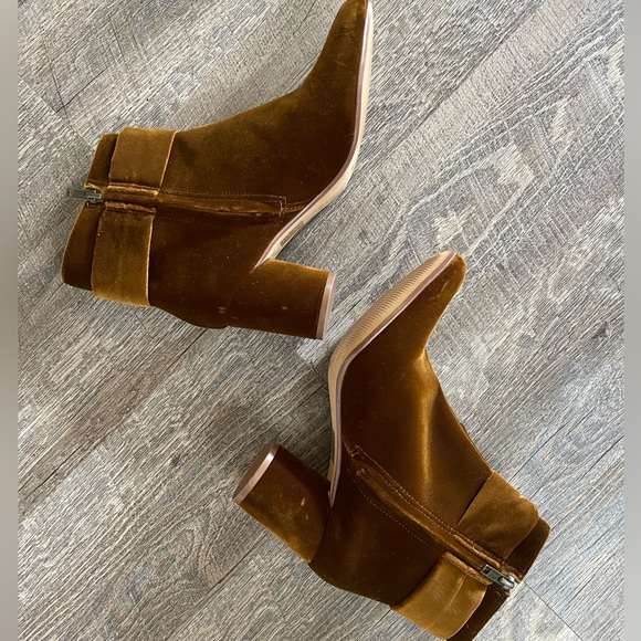 Madewell Esme Bow Boot in velvet - Picture 4 of 11